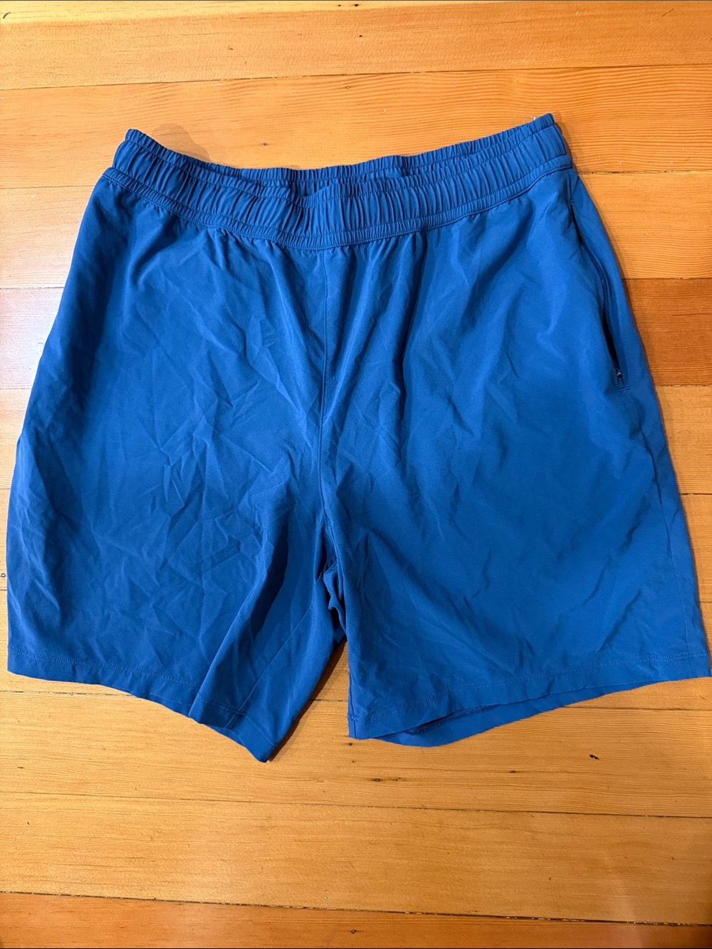 Beyond yoga 7” inseam unlined shorts